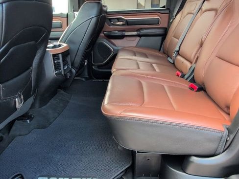 Used 2021 RAM 1500 Limited w/ Off Road Group image 7