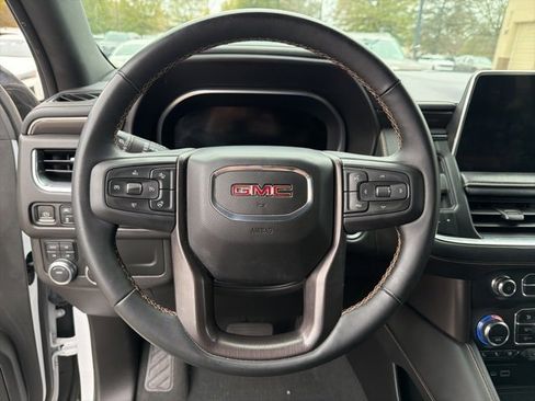Used 2023 GMC Yukon XL AT4 w/ Technology Package image 13