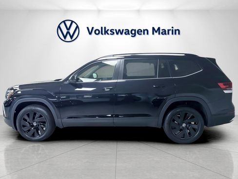 New 2026 Volkswagen Atlas SE image 2