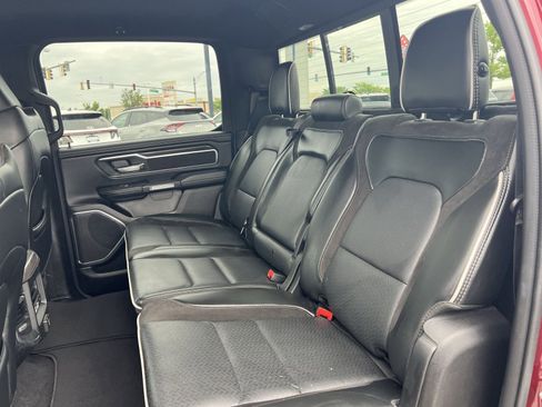 Used 2025 RAM 1500 Laramie AWD/4WD image 32
