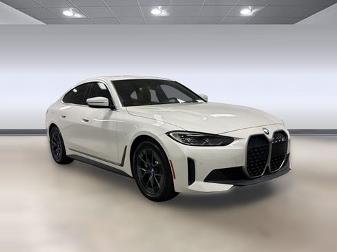 Used 2023 BMW i4 eDrive35 w/ Premium Package RWD image 6