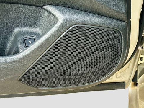 Used 2018 Honda Accord Touring image 23