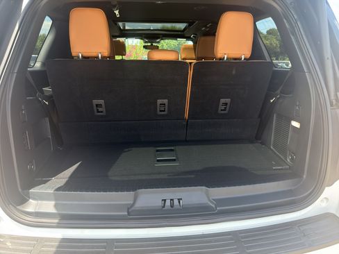 Used 2024 Ford Expedition Platinum RWD image 20