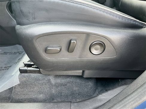 Used 2024 GMC Acadia Denali image 20