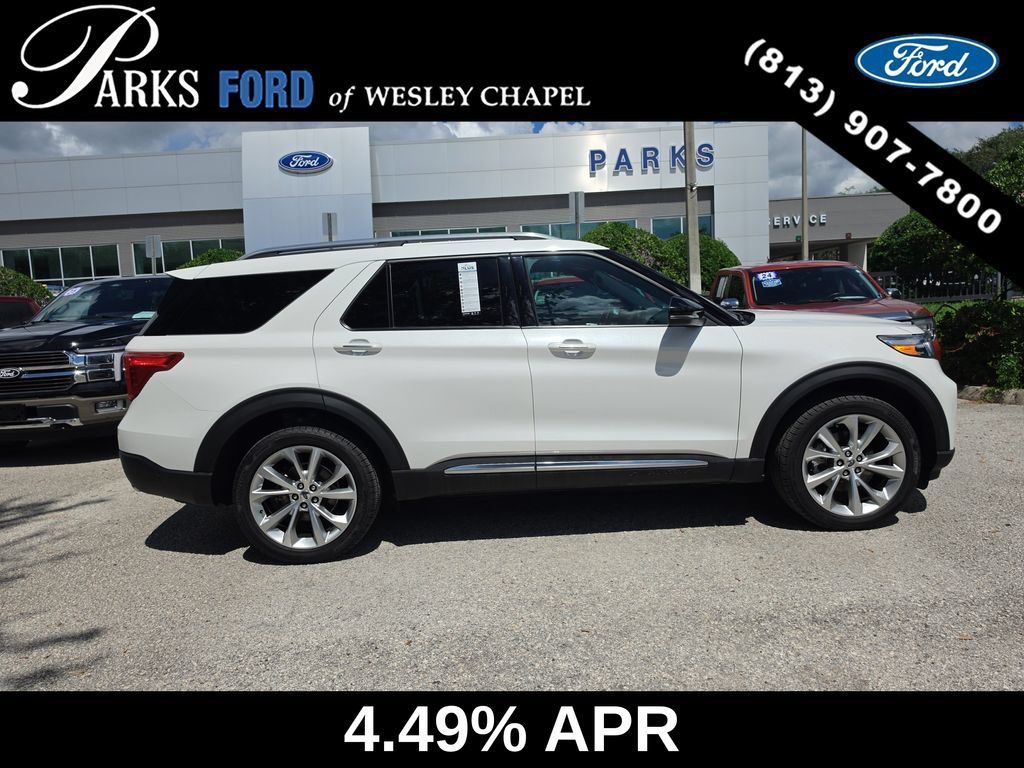 Certified 2022 Ford Explorer Platinum w/ Equipment Group 601A AWD/4WD image 4