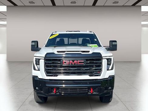 Used 2025 GMC Sierra 3500 AT4 w/ AT4 Premium Plus Package AWD/4WD image 10