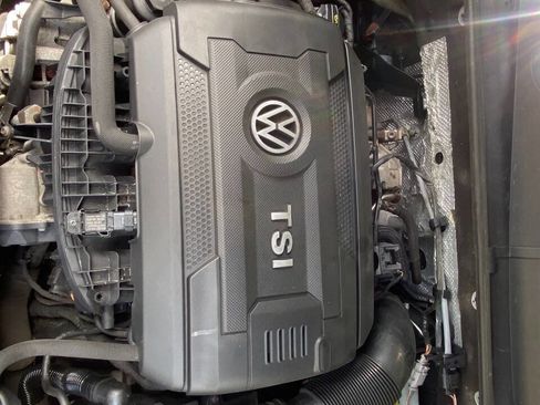 Used 2015 Volkswagen GTI S FWD image 51