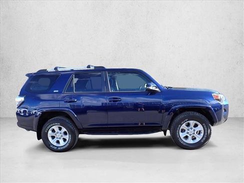 Used 2021 Toyota 4Runner SR5 Premium w/ Moonroof Package AWD/4WD image 5
