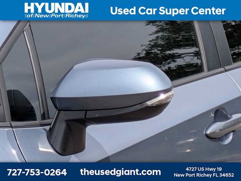Used 2024 Toyota Corolla SE FWD image 11