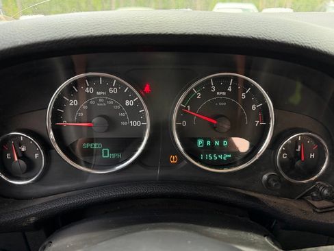 Used 2018 Jeep Wrangler Sport AWD/4WD image 14