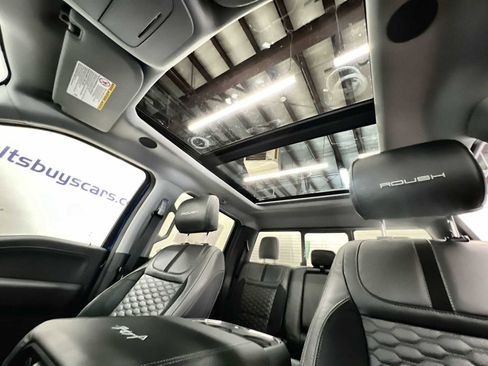 New 2026 Ford F250 Lariat w/ Black Appearance Package image 16