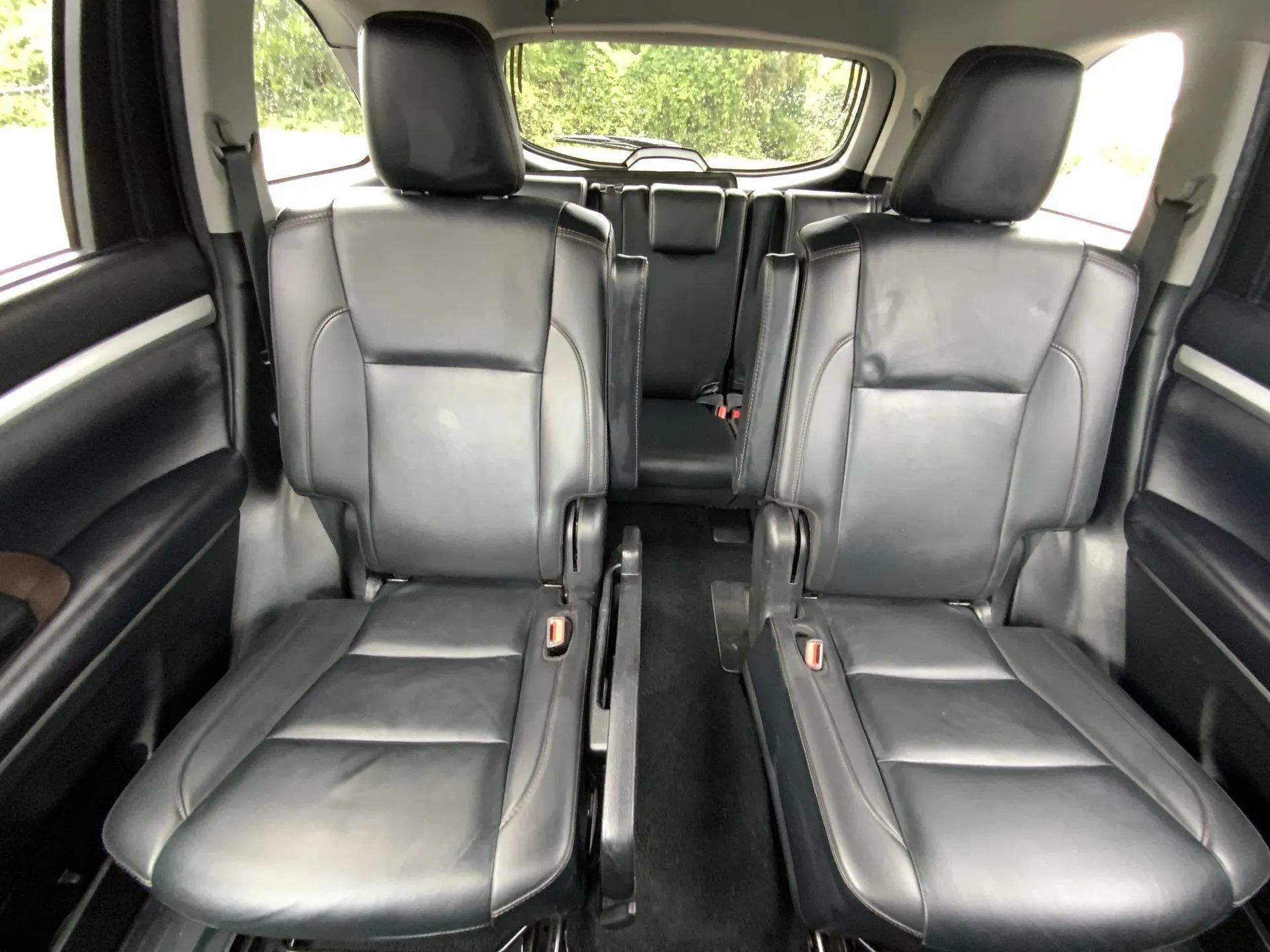 Used 2019 Toyota Highlander XLE AWD/4WD image 22