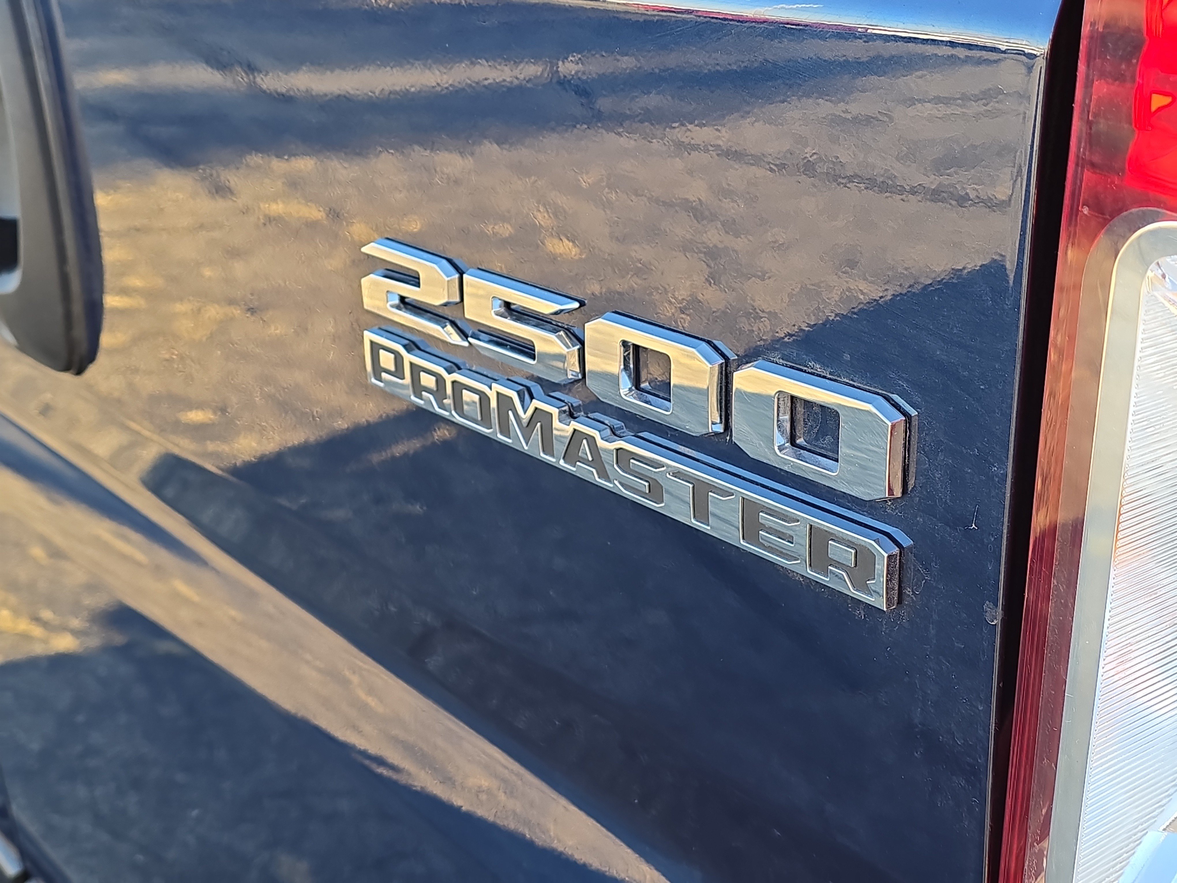 Used 2025 RAM ProMaster 2500 w/ Upfitter's Prep Package FWD image 6