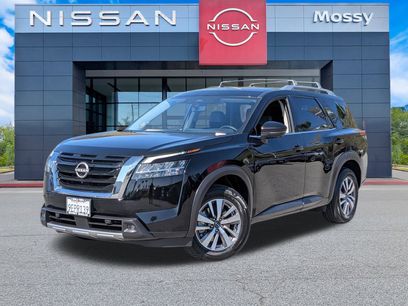 Certified 2023 Nissan Pathfinder SL