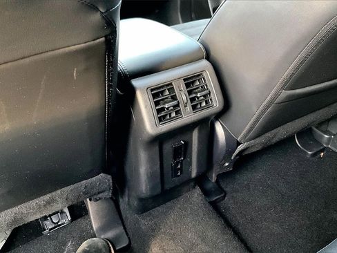 Used 2020 Mitsubishi Outlander ES image 27