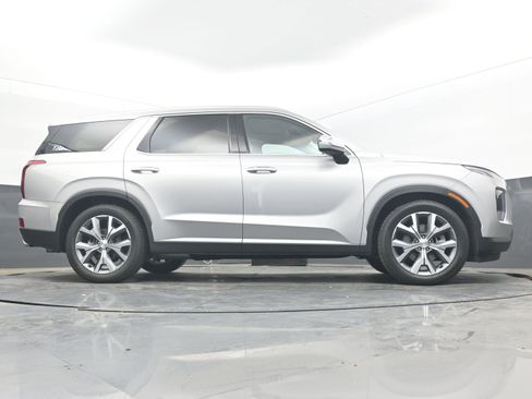 Used 2021 Hyundai Palisade SEL w/ Premium Package FWD image 32