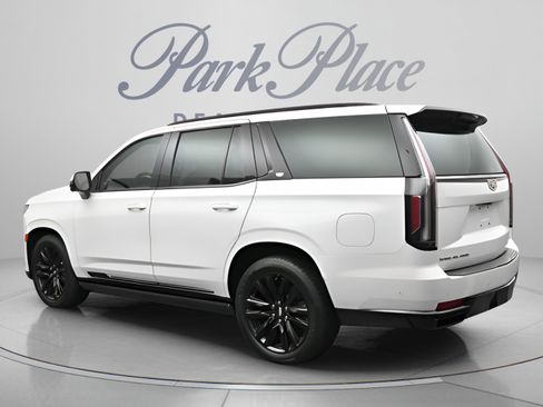 Used 2023 Cadillac Escalade Sport Platinum AWD/4WD image 7