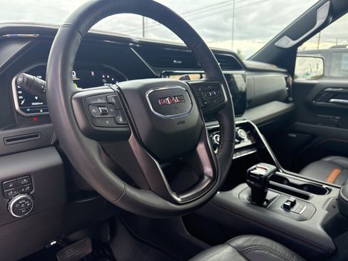 Used 2023 GMC Sierra 1500 AT4 image 20