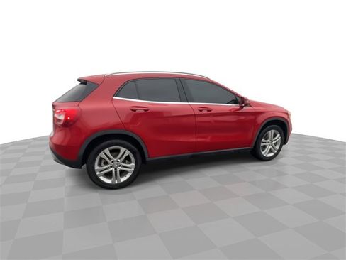 Used 2015 Mercedes-Benz GLA 250 4MATIC image 9