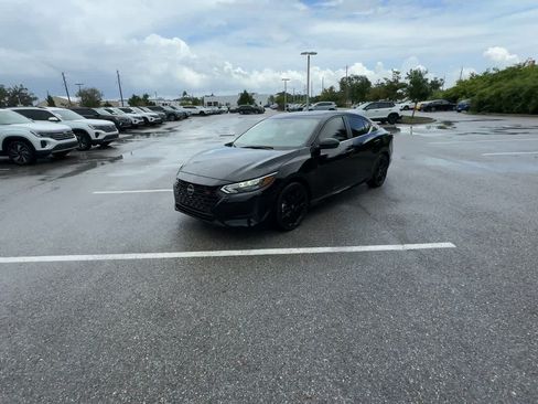 Used 2025 Nissan Sentra SR w/ Midnight Edition FWD image 4