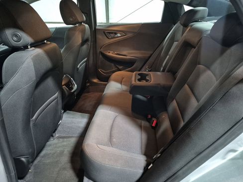 Certified 2018 Chevrolet Malibu LT FWD image 24