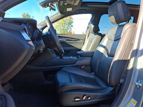 Certified 2025 Cadillac XT6 Premium Luxury image 13