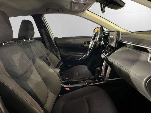 Used 2023 Toyota Corolla Cross LE image 14