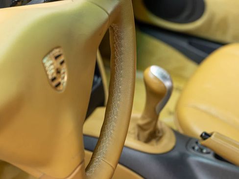 Used 1999 Porsche 911 Cabriolet image 32