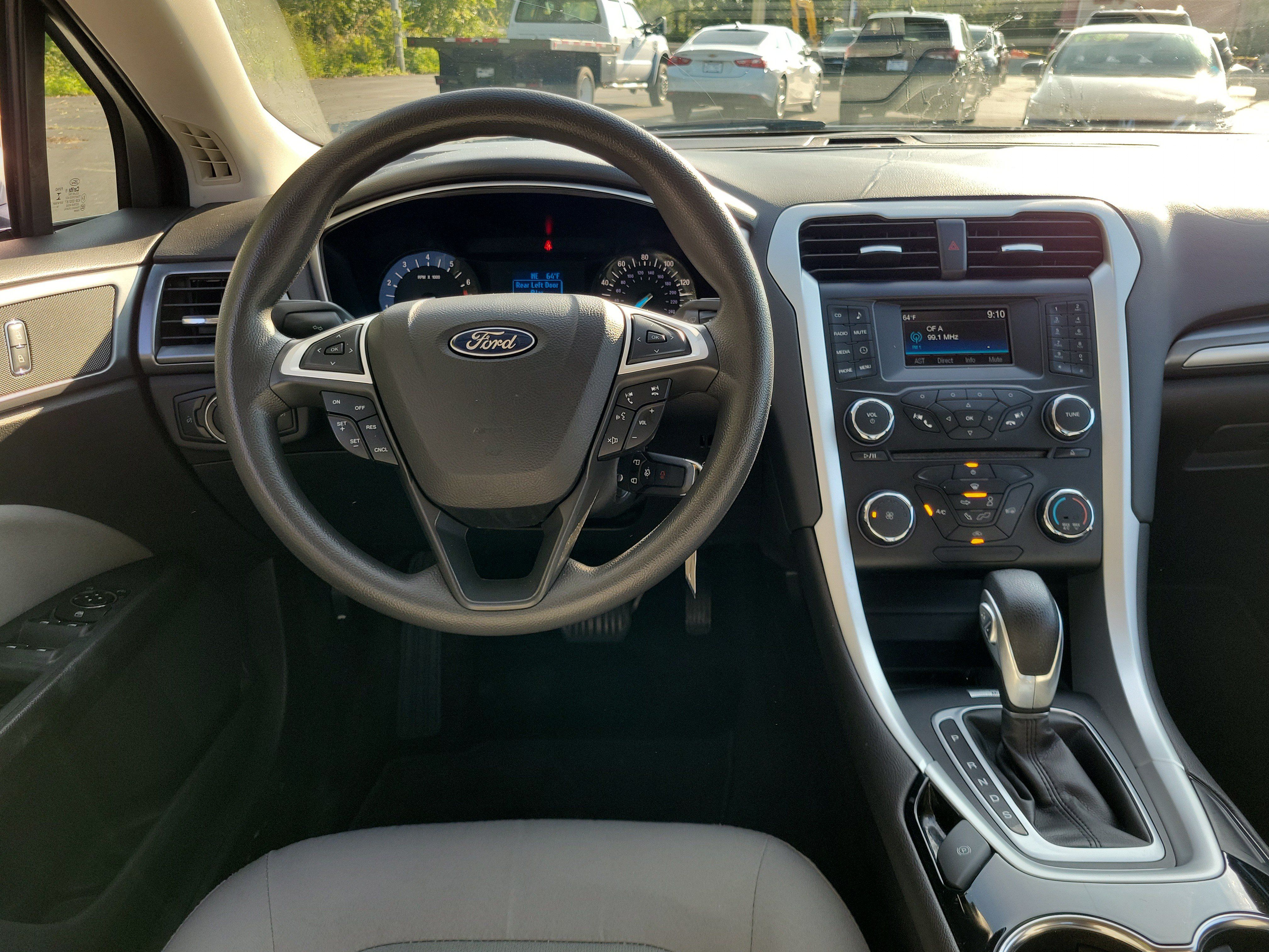 Used 2015 Ford Fusion S FWD image 10