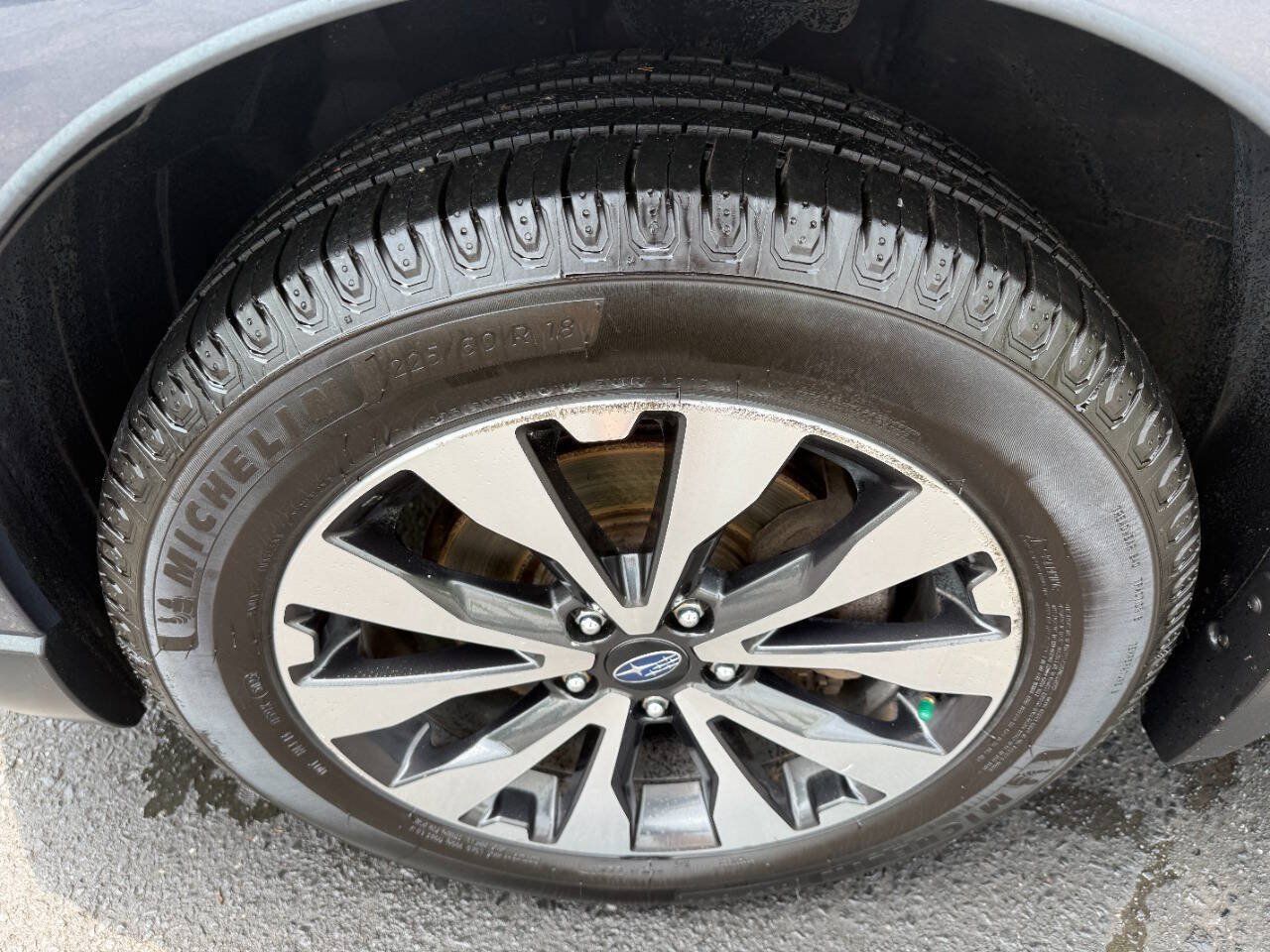 Used 2016 Subaru Outback 2.5i Limited AWD/4WD image 9