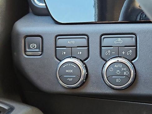 New 2026 GMC Sierra 1500 Elevation image 18
