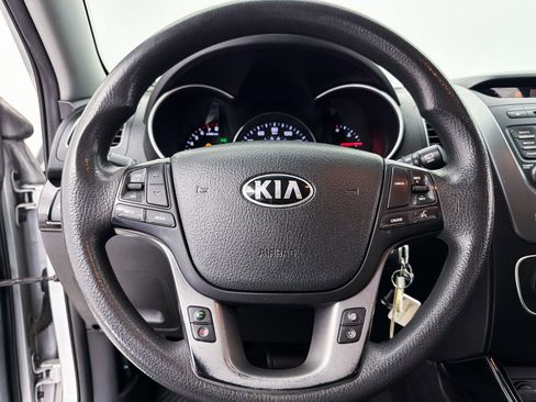 Used 2015 Kia Sorento LX FWD image 4