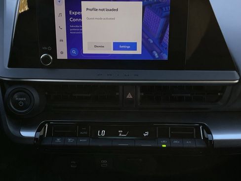 Used 2023 Toyota Prius Limited image 17