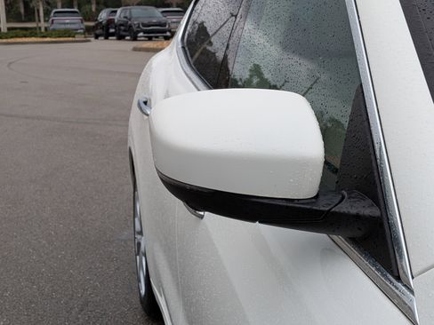 Used 2022 Maserati Levante GT image 12