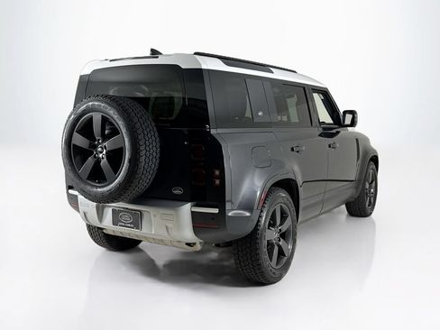Used 2022 Land Rover Defender 110 SE AWD/4WD image 5