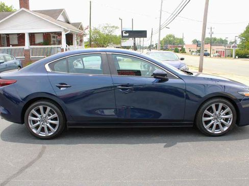 Used 2021 MAZDA MAZDA3 s FWD image 5