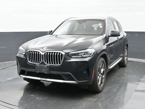 Used 2022 BMW X3 xDrive30i AWD/4WD image 4