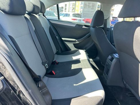 Used 2018 Volkswagen Jetta S image 29