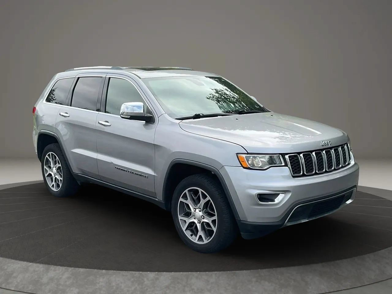 Used 2019 Jeep Grand Cherokee Limited AWD/4WD image 7