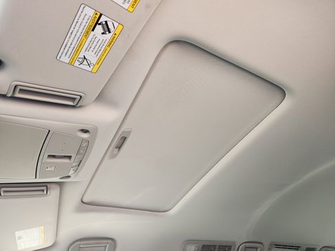 Used 2019 Nissan Armada SL w/ Premium Package image 27