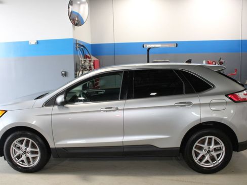 Used 2023 Ford Edge SEL AWD/4WD image 11
