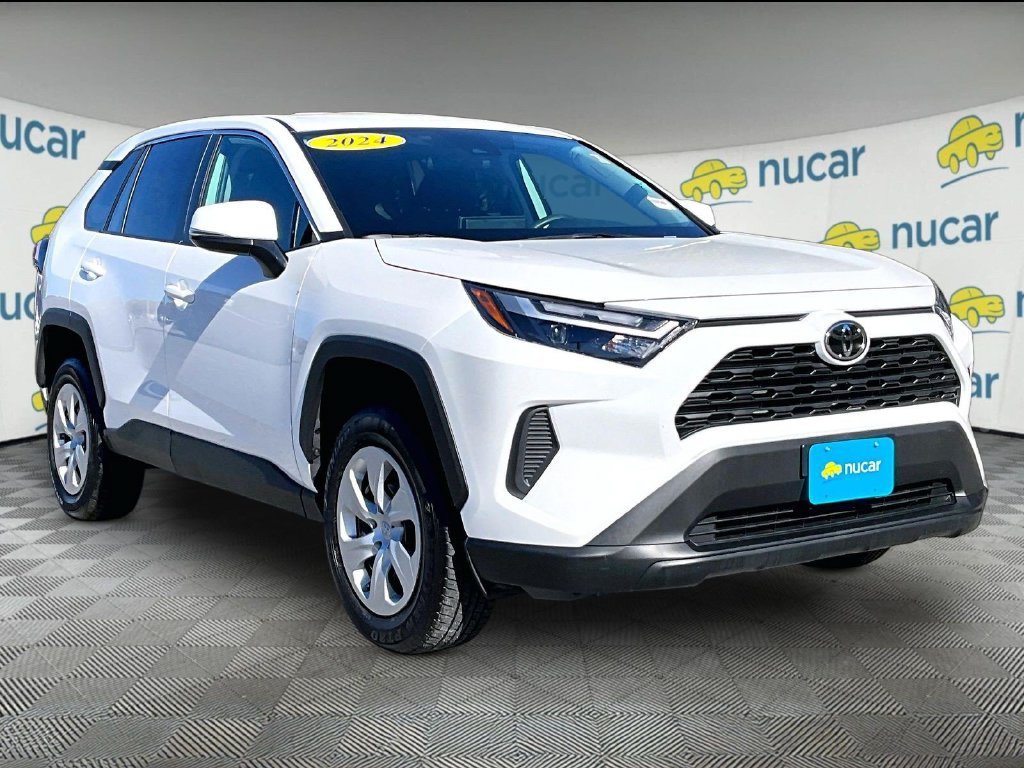 Used 2024 Toyota RAV4 LE AWD/4WD image 1