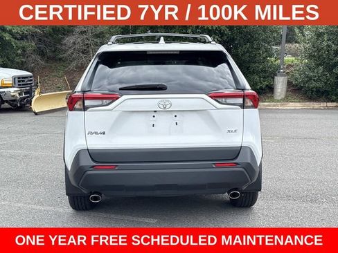 Used 2024 Toyota RAV4 XLE w/ Convenience Package FWD image 3