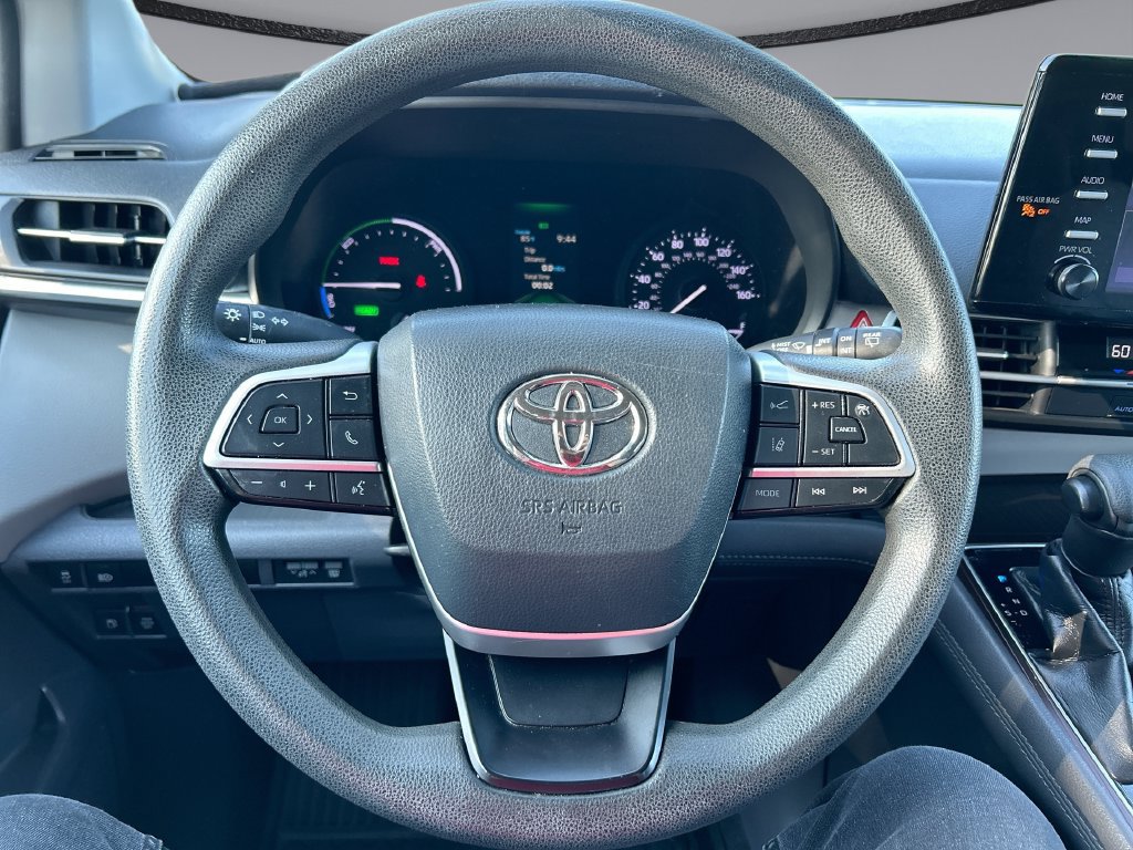 Used 2021 Toyota Sienna LE FWD image 15