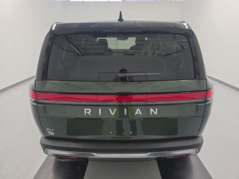 Used 2025 Rivian R1S Adventure AWD/4WD image 4