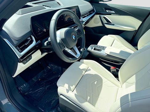 New 2026 BMW X1 xDrive28i w/ Technology Package AWD/4WD image 25