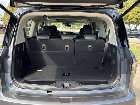 Used 2026 INFINITI QX80 Luxe w/ Cargo Package AWD/4WD image 7