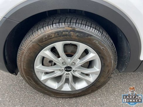 Used 2022 Kia Telluride LX AWD/4WD image 13