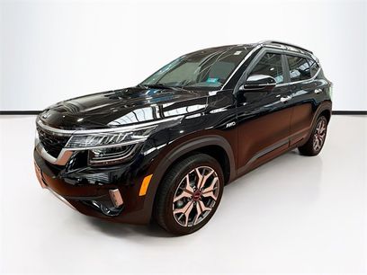 Used 2023 Kia Seltos SX w/ SX Sunroof Package