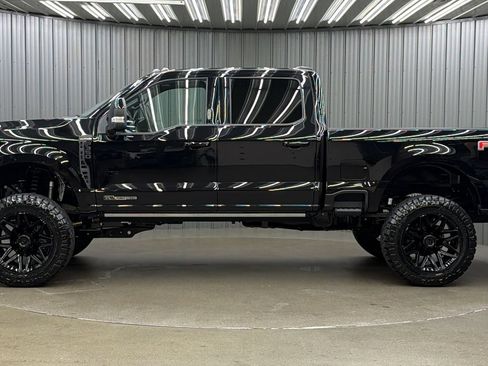 Used 2026 Ford F350 Platinum w/ FX4 Off-Road Package AWD/4WD image 2